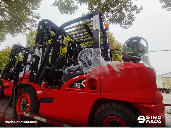 Mexico - 2 Units HELI CPQYD25 & HANGCHA CPQYD38 Forklift