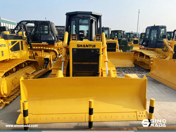 Spain - 1 Unit SHANTUI SD16 Bulldozer