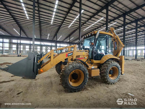 Russia - 1 SHANMON 388H Backhoe Loader & 1 ZOOMLION FD30 Forklift