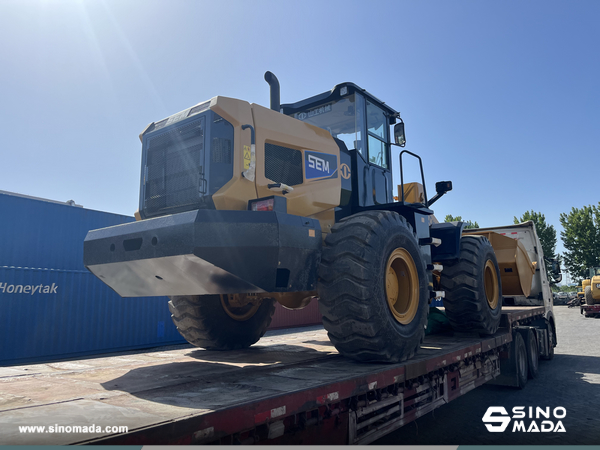 Bolivia - 1 Unit SEM 655F Wheel Loader